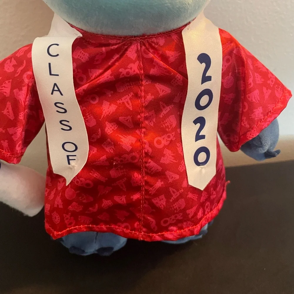 Disney Parks Stitch Plush Class‎ Of 2020 Collectible Plush